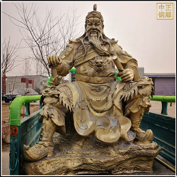 關公坐像雕塑圖片.jpg